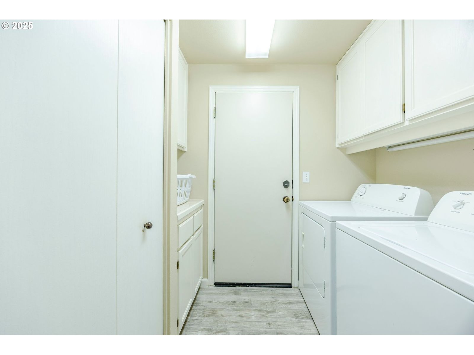 3955 Lancaster Drive Eugene, OR 97404 - Photo 18 of 42