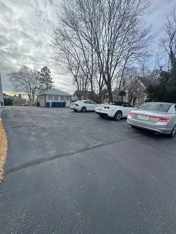 $1,750 | 198 South Main Street, Unit 2, Acushnet, MA 02743