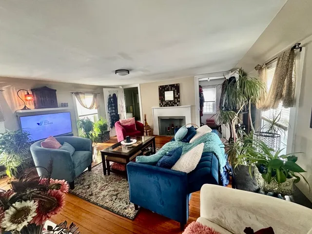 $1,750 | 198 South Main Street, Unit 2, Acushnet, MA 02743