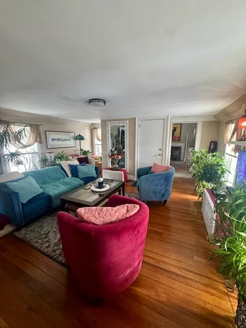 $1,750 | 198 South Main Street, Unit 2, Acushnet, MA 02743