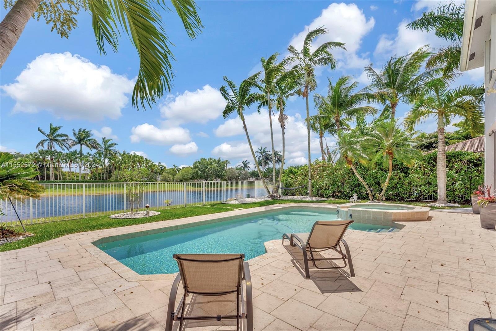 809 Regal Cove Road Weston, FL 33327 - Photo 13 of 70