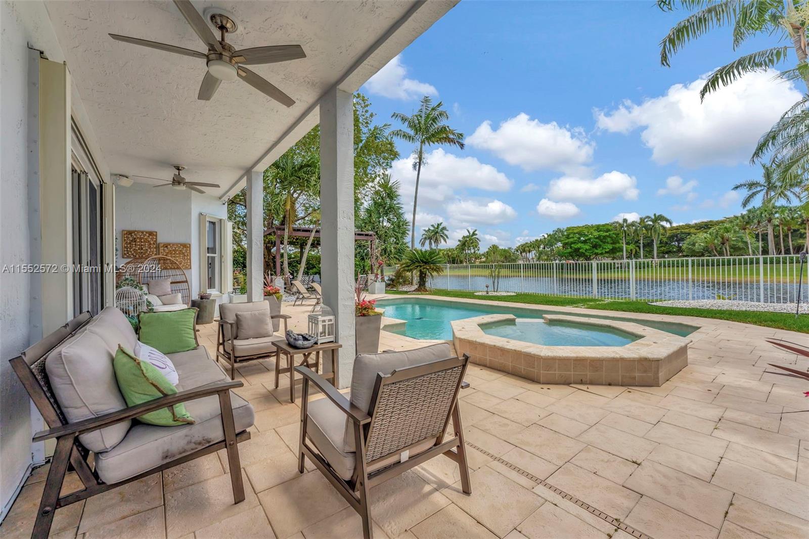 809 Regal Cove Road Weston, FL 33327 - Photo 18 of 70