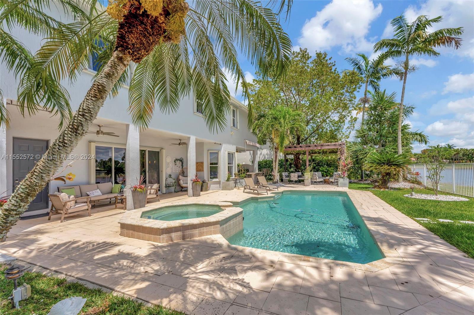 809 Regal Cove Road Weston, FL 33327 - Photo 9 of 70