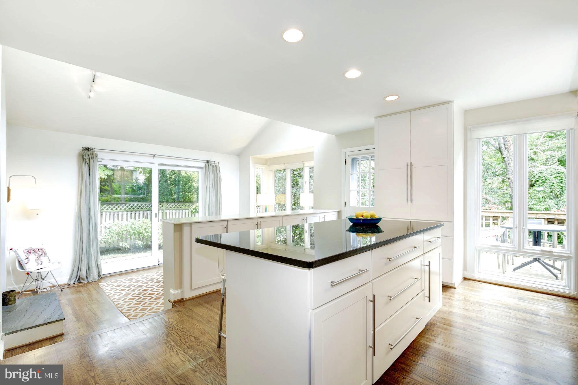 5301 Wakefield Road Bethesda, MD 20816 - Photo 1 of 28 Kitchen