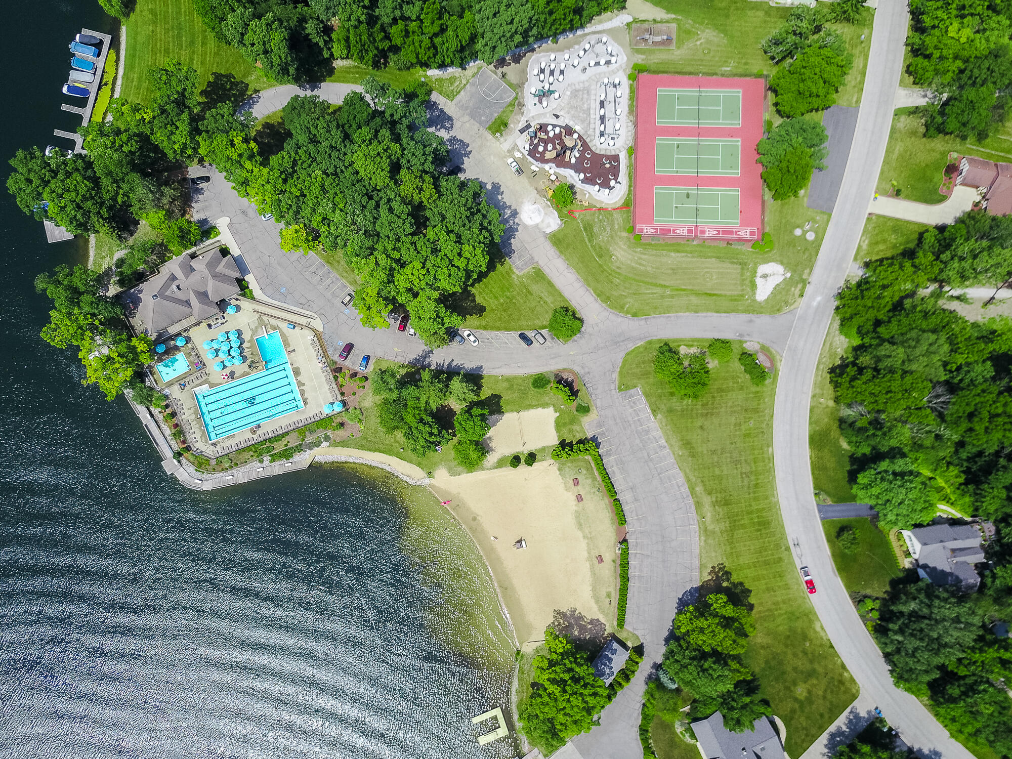 464 Roxbury Road Valparaiso, IN 46385 - Photo 12 of 12 an aerial view of a house
