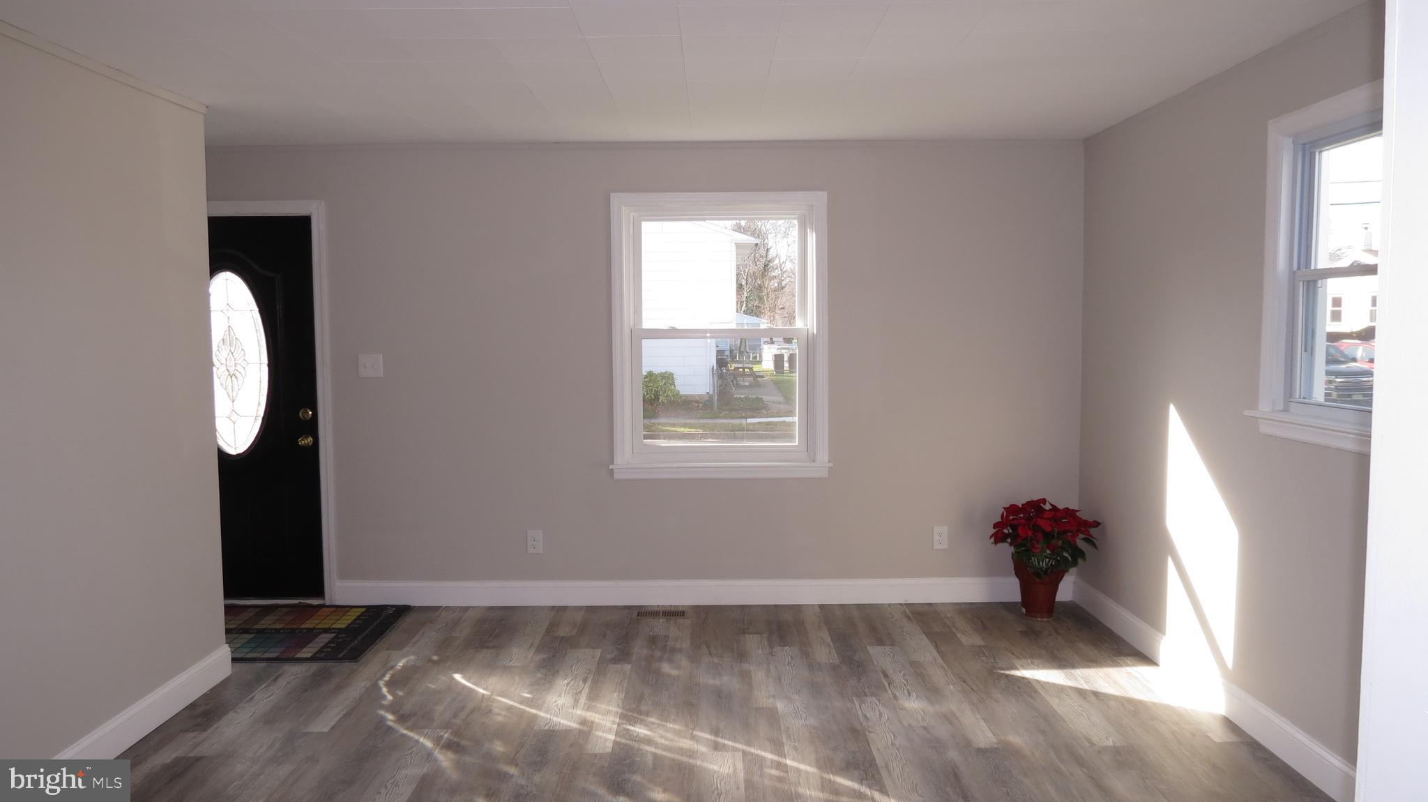 201 Wilson Road Magnolia, NJ 08049 - Photo 10 of 30 Living Room