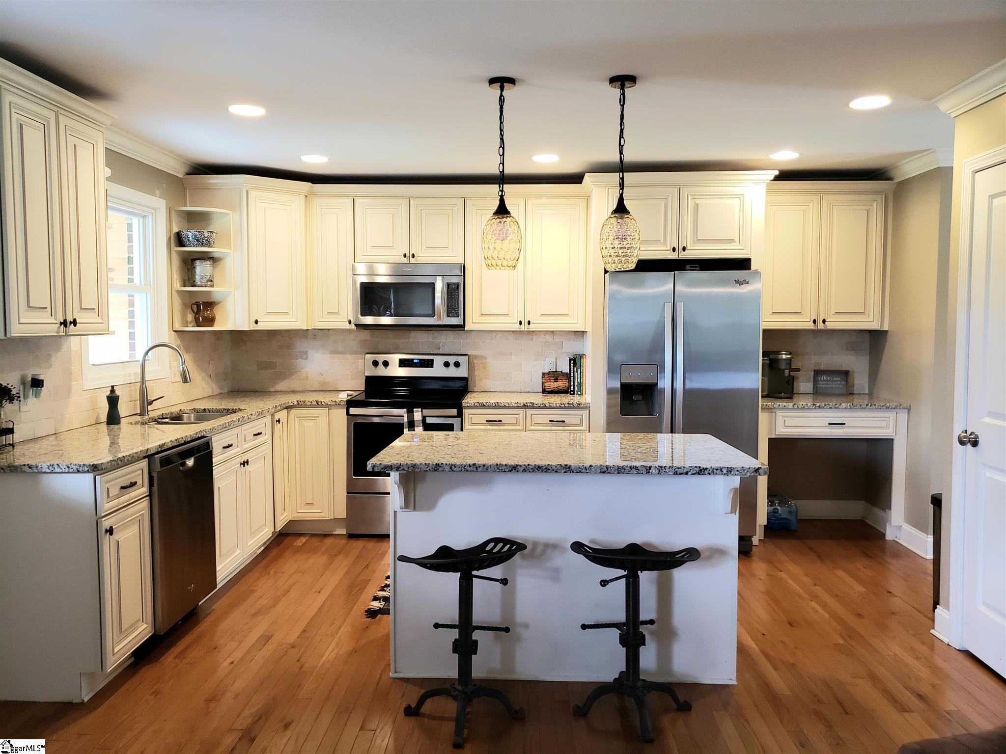 604 Antioch Road Easley, SC 29640 - Photo 4 of 24
