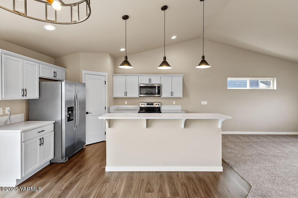 403 Pear Drive Tieton, WA 98947 - Photo 16 of 25 403PearDrInteriors-5