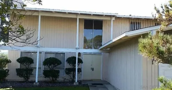 $825,000 | 1586 Calle Fidelidad, Thousand Oaks, CA 91360