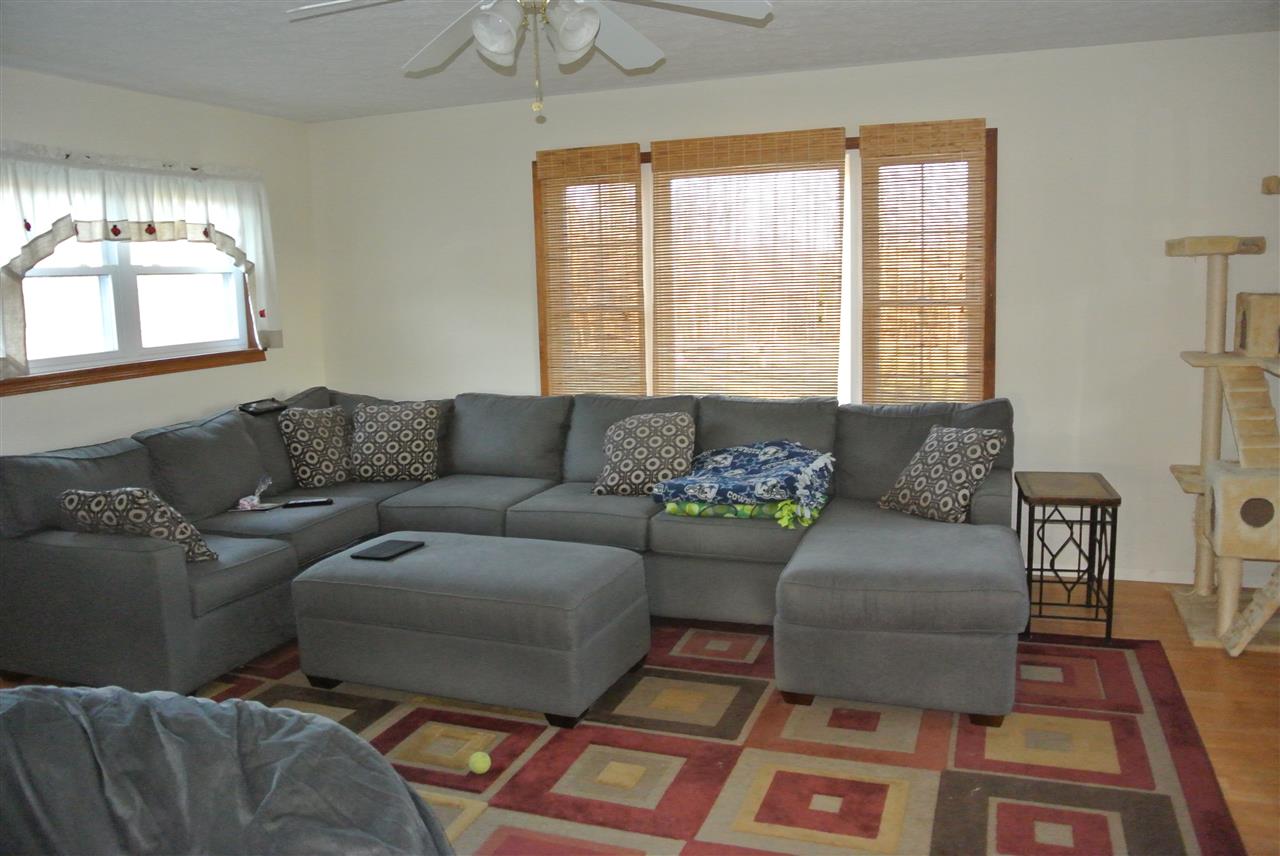 3516 North Vandeventer Road Bloomfield, IN 47424 - Photo 14 of 26