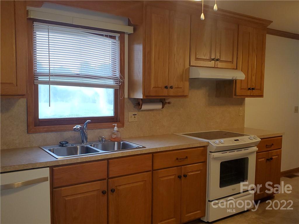 1425 Weaver Road China Grove, NC 28023 - Photo 6 of 18 Gallery Image 6