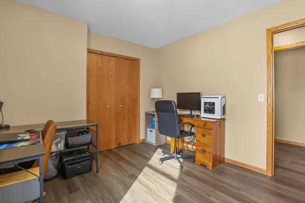 $379,900 | 2204 Valley Drive, Northfield, MN 55057