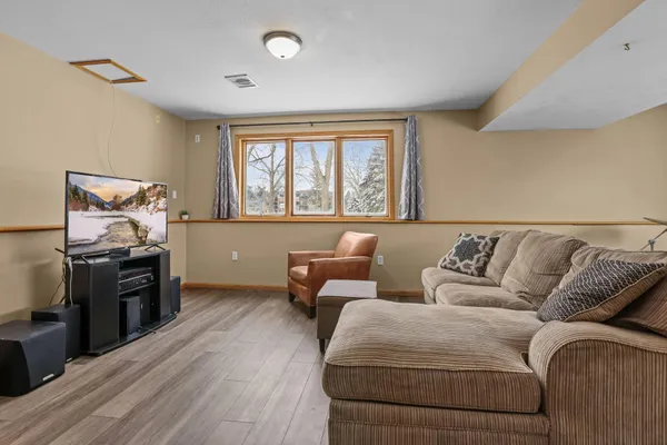 $379,900 | 2204 Valley Drive, Northfield, MN 55057