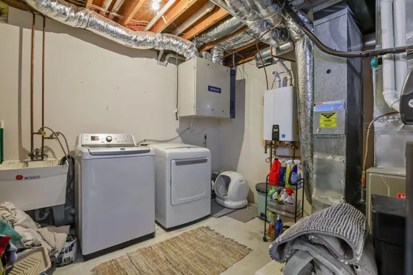 $379,900 | 2204 Valley Drive, Northfield, MN 55057