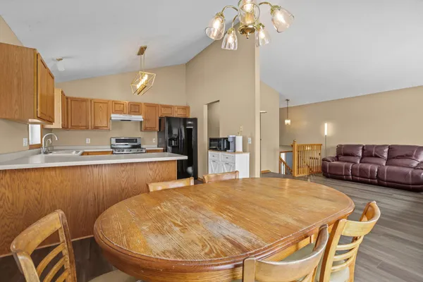 $379,900 | 2204 Valley Drive, Northfield, MN 55057