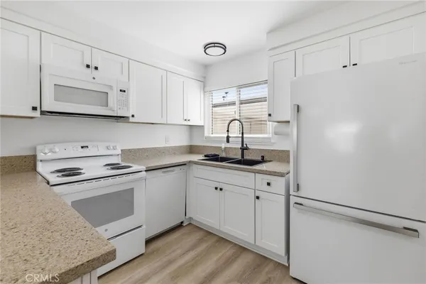 $599,000 | 1722 Mitchell, Unit 152, Tustin, CA 92780