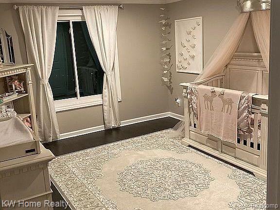 42486 Bishop Road Canton, MI 48188 - Photo 3 of 12 1b5016f354972aa68791232f1baa8c9c-cc_ft_576.jpg