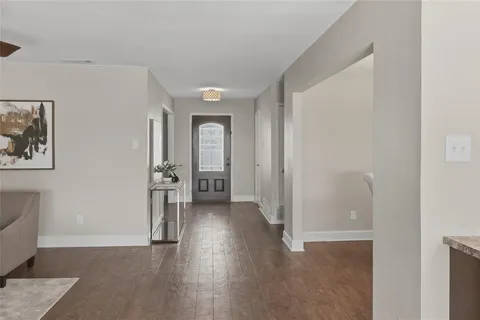 $314,500 | 709 Colonial Drive, Garland, TX 75043