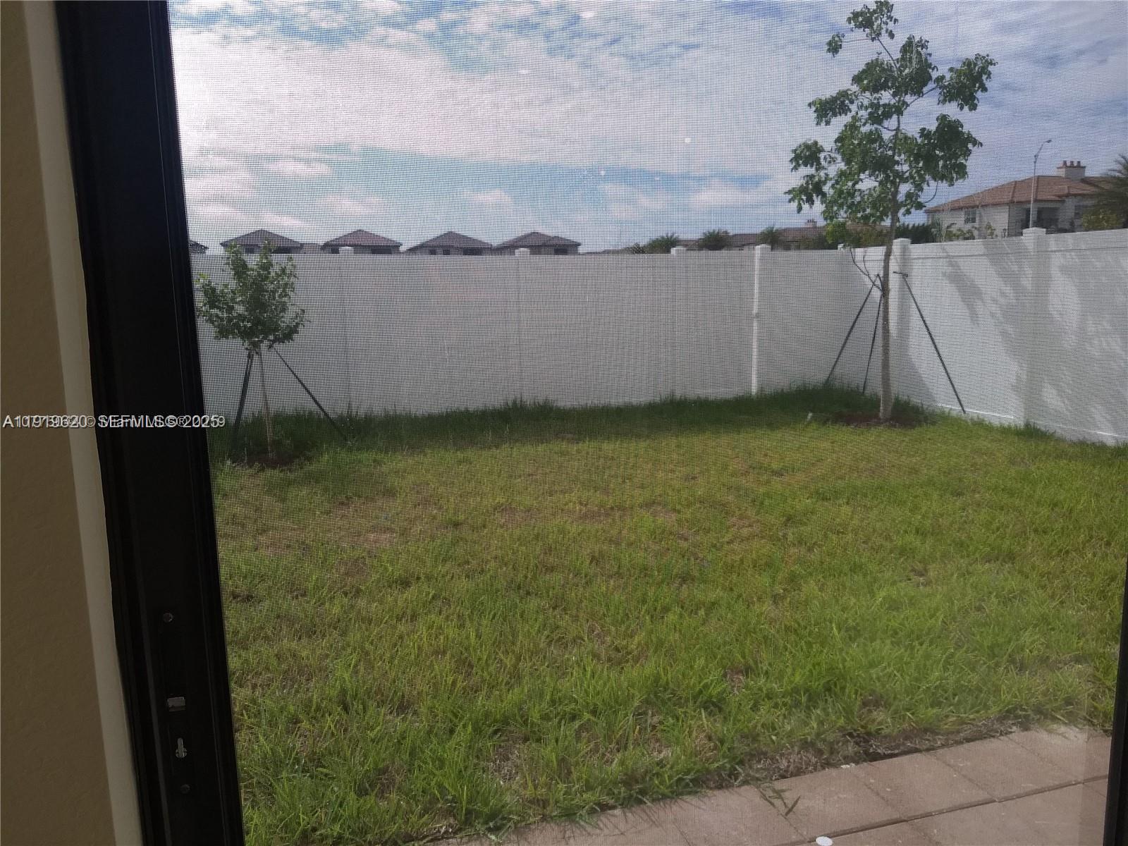 3388 West 100th Terrace Hialeah, FL 33018 - Photo 8 of 13