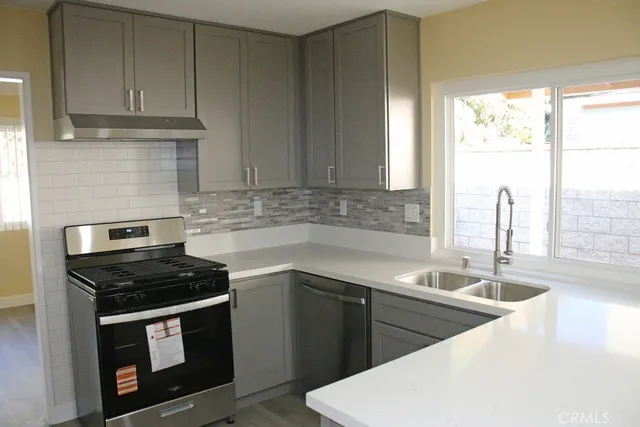 $4,200 | 2538 Alona Street, Santa Ana, CA 92706