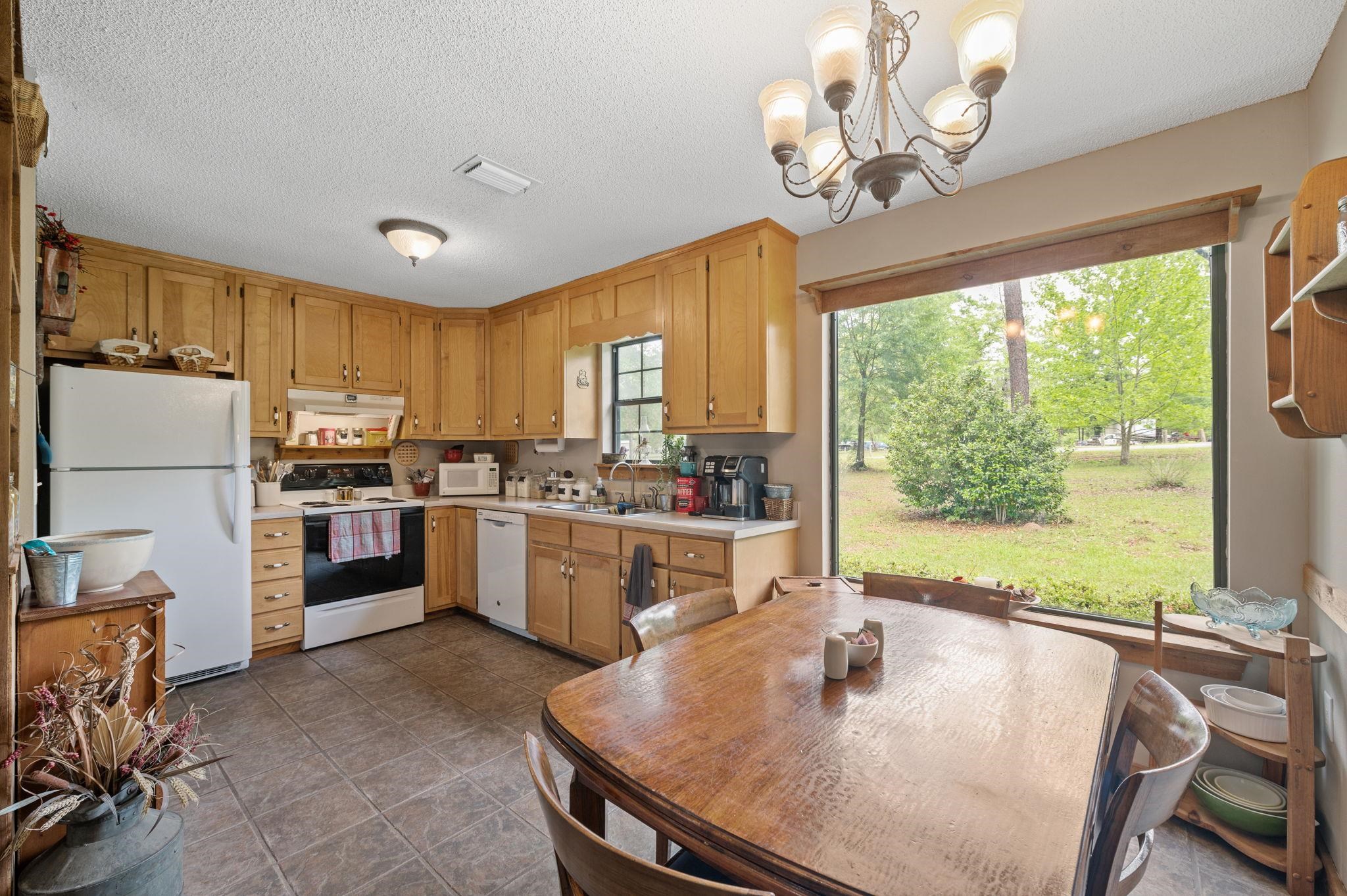 51597 Hollingsworth Road Bay Minette, AL 36507 - Photo 10 of 43