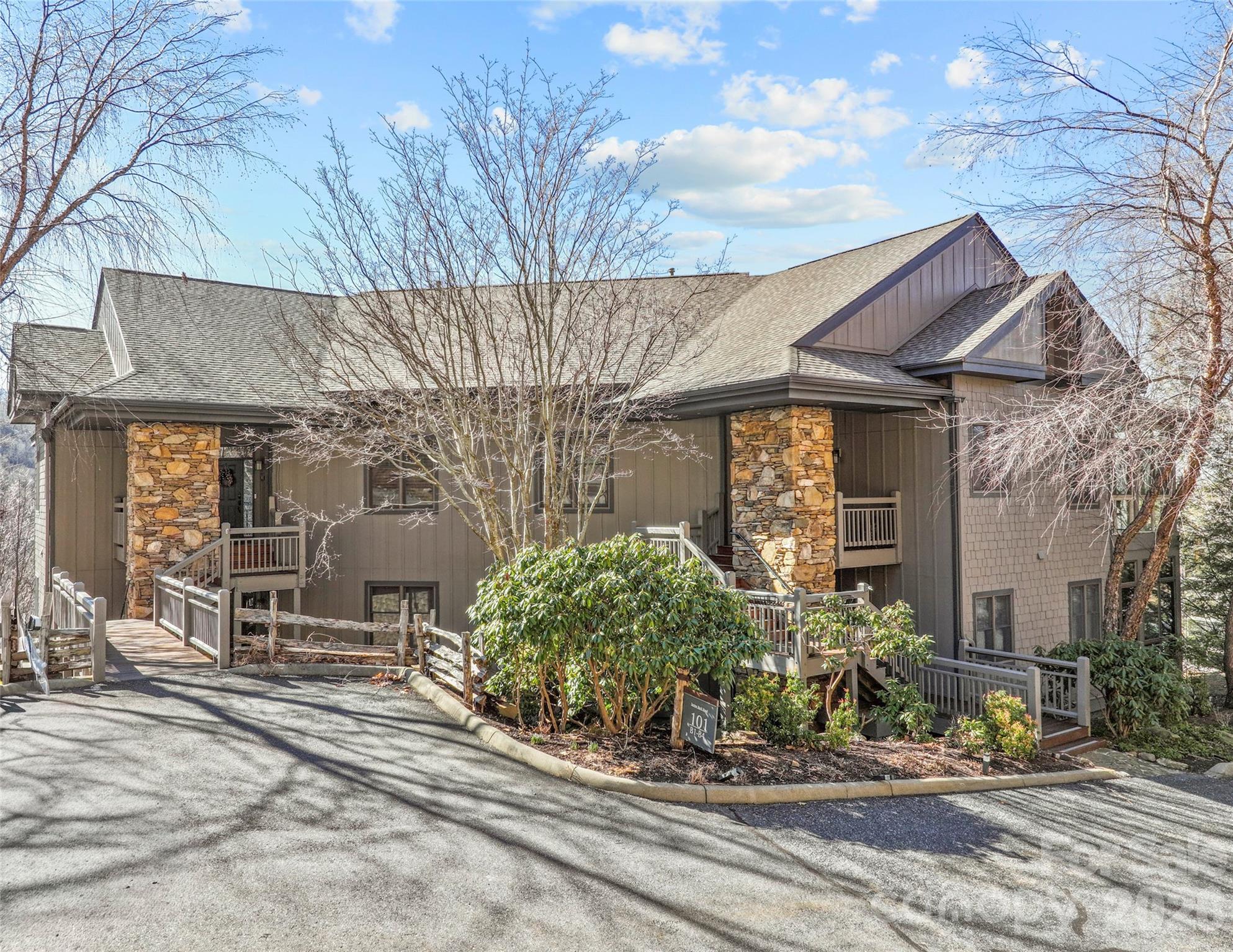 101 Spring Rock Road, Unit B/3 Burnsville, NC 28714 - Photo 1 of 36