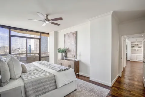 $325,000 | 15 Greenway Plaza, Unit 12D, Houston, TX 77046