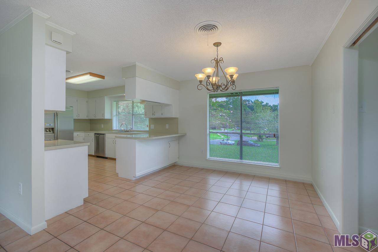 864 Diron Circle Baton Rouge, LA 70810 - Photo 13 of 25 Breakfast Area 2