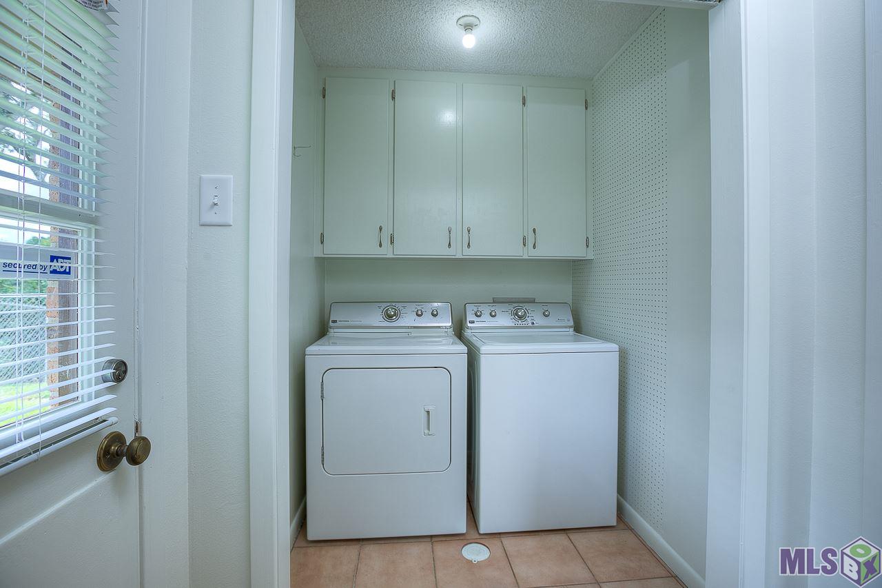 864 Diron Circle Baton Rouge, LA 70810 - Photo 25 of 25 Laundry Area