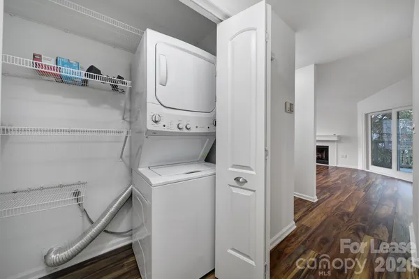 $1,695 | 5007 Sharon Road, Unit E, Charlotte, NC 28210