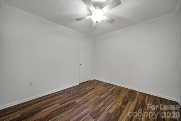 $1,695 | 5007 Sharon Road, Unit E, Charlotte, NC 28210