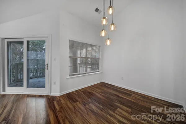 $1,695 | 5007 Sharon Road, Unit E, Charlotte, NC 28210
