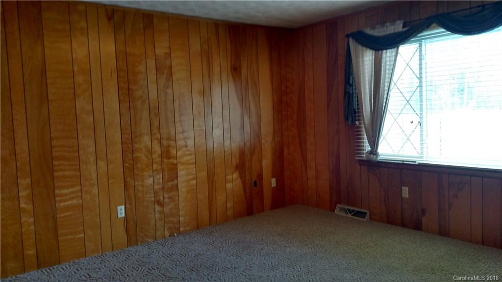 2109 Dutch Cove Road Canton, NC 28716 - Photo 7 of 11 Gallery Image 7
