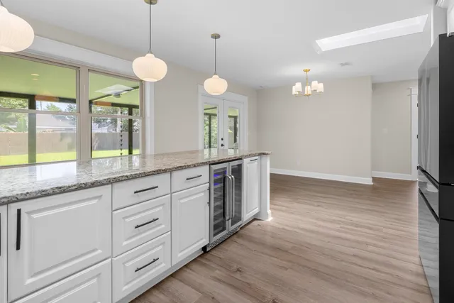 a bathroom with bathtub