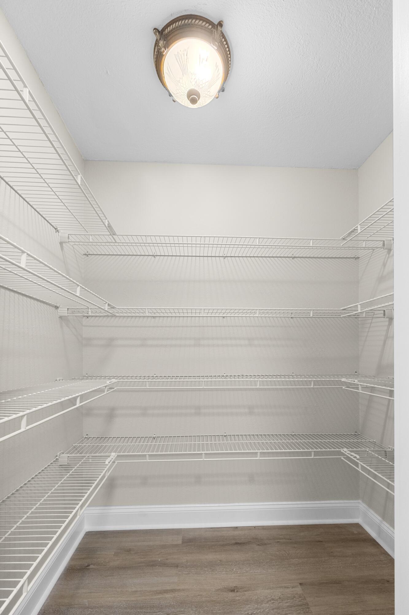 308 Spring Lane Destin, FL 32541 - Photo 12 of 47 a bathroom with bathtub