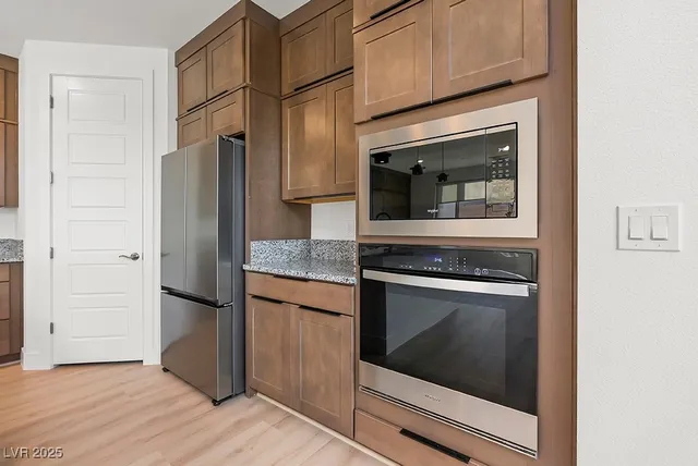 $700,000 | 10851 Hanwicke Harbor Avenue, Las Vegas, NV 89166