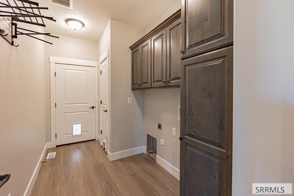 3184 South Chartwell Garden Ammon, ID 83406 - Photo 13 of 32