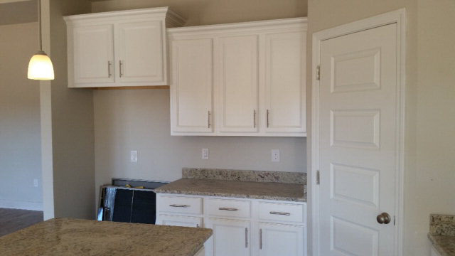 4252 Craigend Loop Gulf Shores, AL 36542 - Photo 3 of 6 Kitchen
