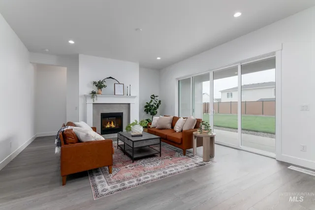 $639,000 | 3641 North San Carlos Way, Star, ID 83669