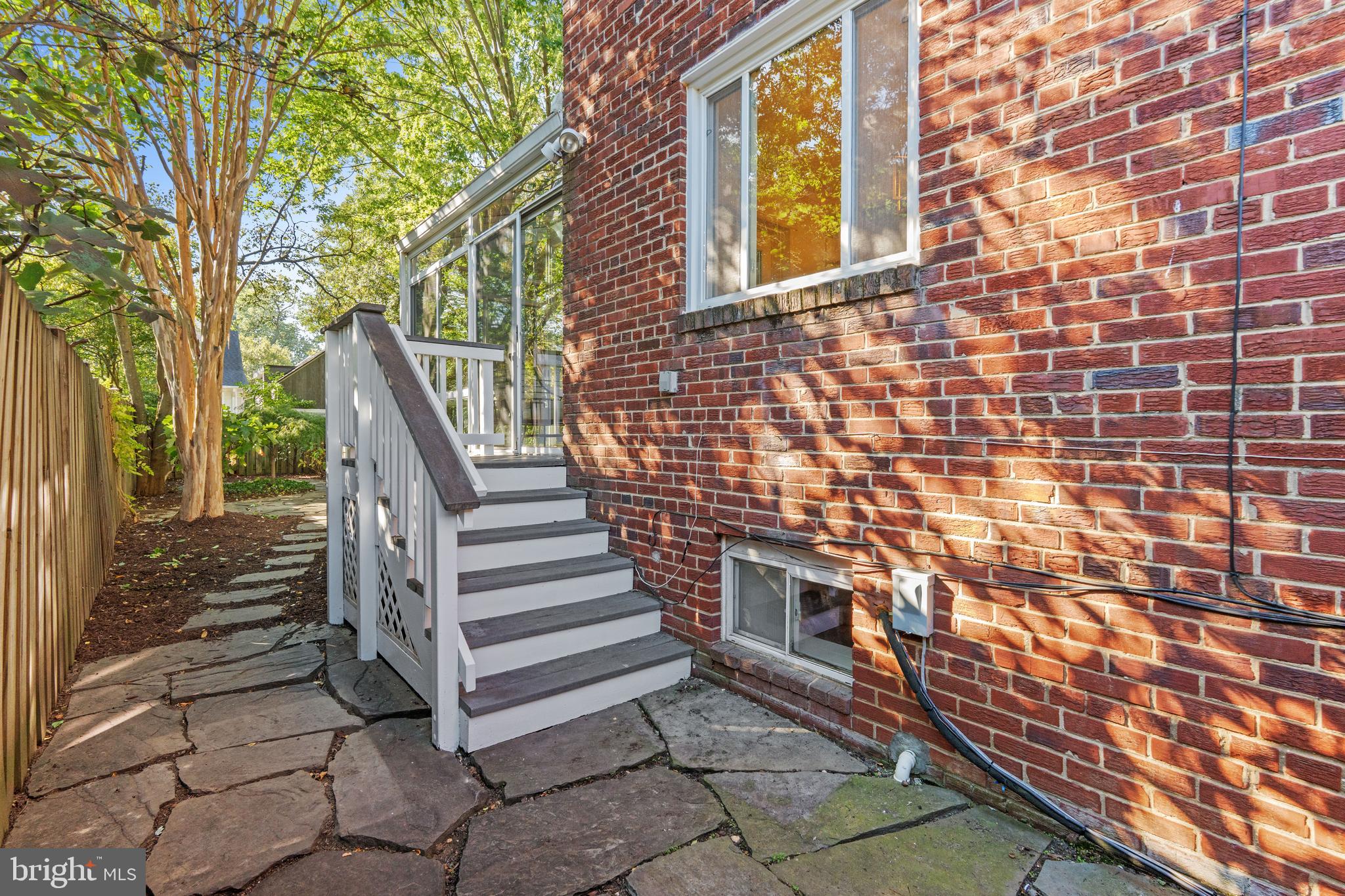 307 East Oxford Avenue, Unit 1/2 Alexandria, VA 22301 - Photo 32 of 34 a view of entryway with wooden floor and fence