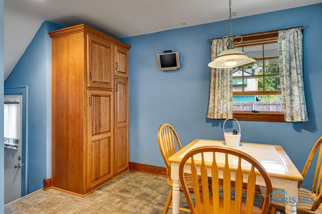 3916 Garrison Road Toledo, OH 43613 - Photo 15 of 39 Gallery Image 15