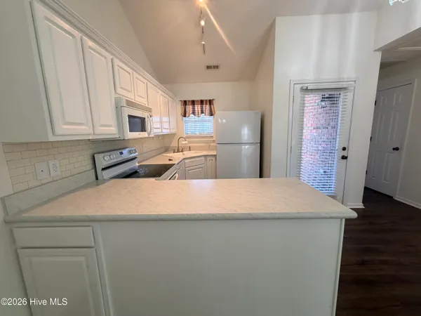 $1,600 | 3737 Merestone Drive, Wilmington, NC 28412