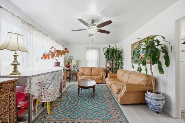 $365,000 | 105 West Edgewood Avenue, Linwood, NJ 08221