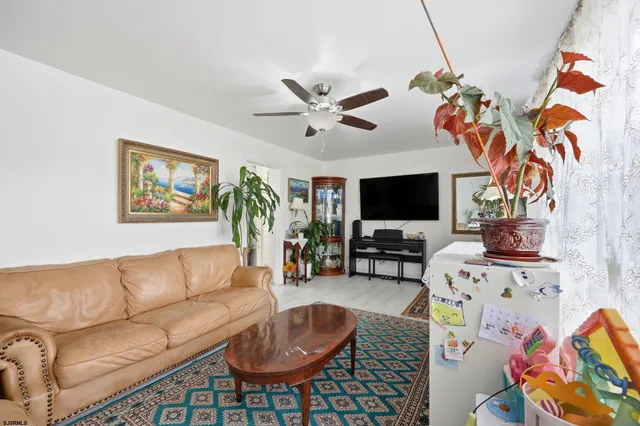 $365,000 | 105 West Edgewood Avenue, Linwood, NJ 08221