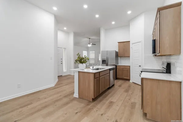 $1,650 | 5111 Cindy Brook, Unit 1, San Antonio, TX 78253