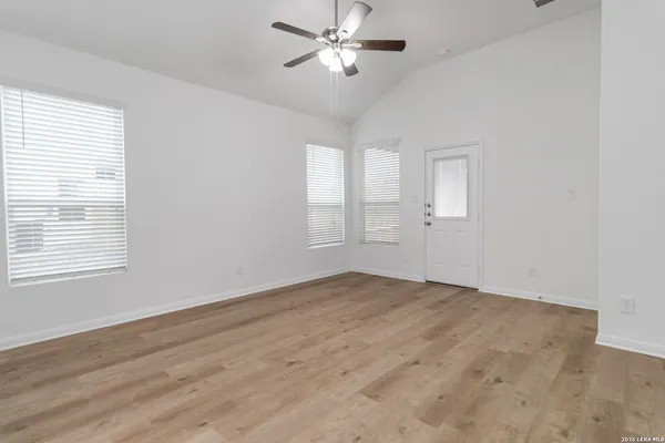 $1,650 | 5111 Cindy Brook, Unit 1, San Antonio, TX 78253