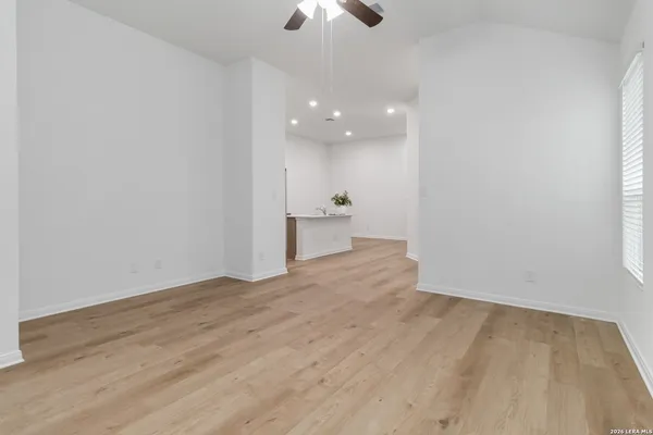 $1,650 | 5111 Cindy Brook, Unit 1, San Antonio, TX 78253