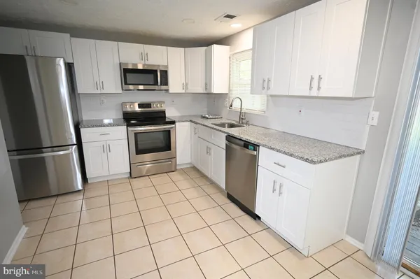 $2,030 | 2103 Tanglewood Drive, Waldorf, MD 20601