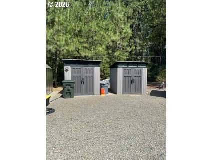 570 Tunnel Road Glendale, OR 97442 - Photo 10 of 16
