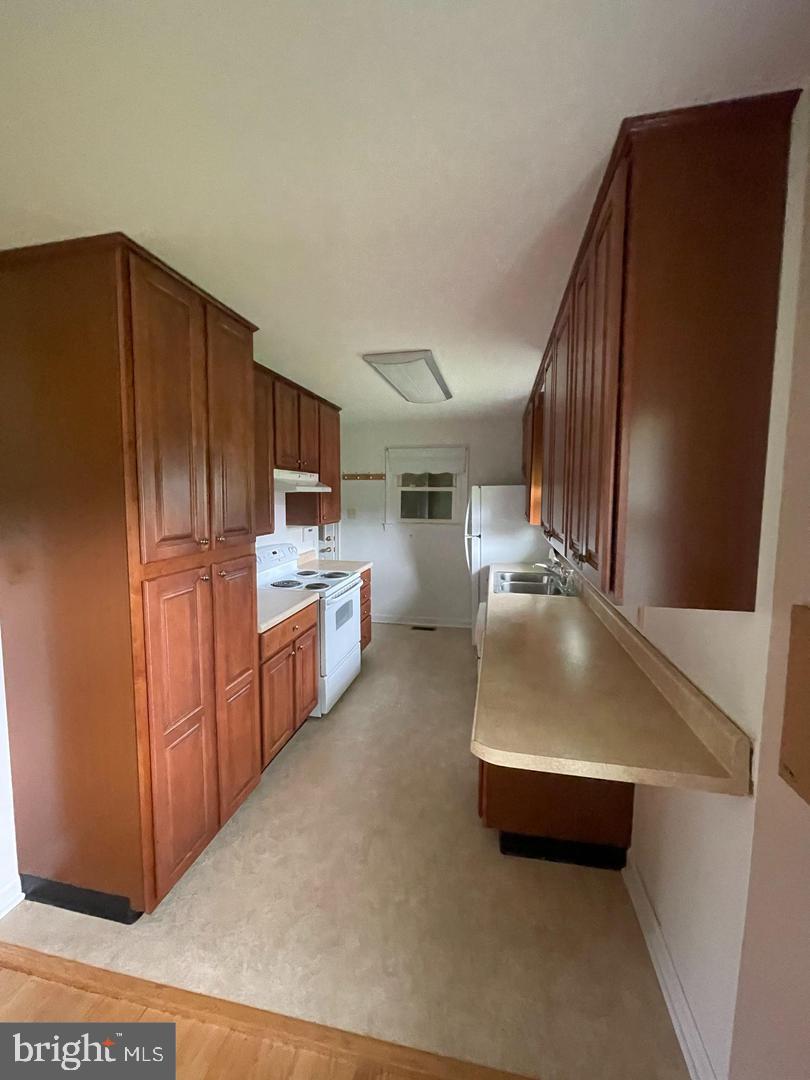 14606 Bristow Road Manassas, VA 20112 - Photo 3 of 33